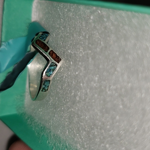 STETLING SILVER TRIBAL RING - Picture 2 of 4